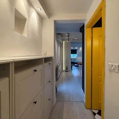 דירה Downtown Cozy